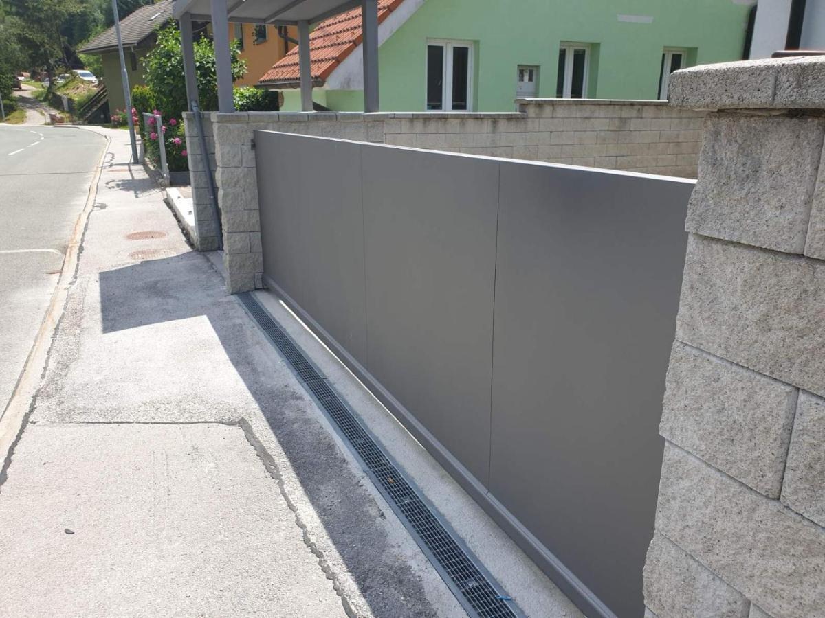 Apartma Sava-Stol Jesenice Εξωτερικό φωτογραφία